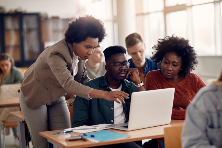 Especialização em Docência da Educação Superior com ênfase nas Tecnologias Emergentes